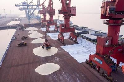 沧州黄骅港吞吐量创纪录 矿石与焦炭双双突破六千万吨大关